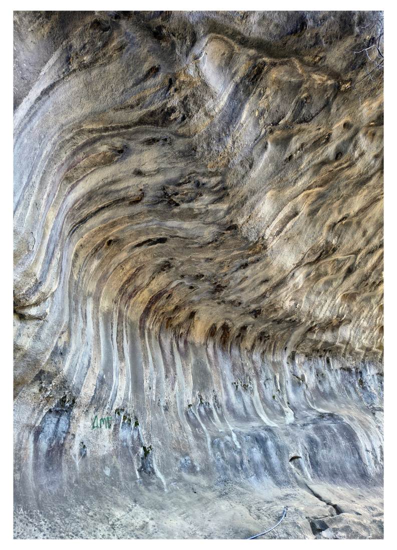 Limestone Wall Texture - Image 2